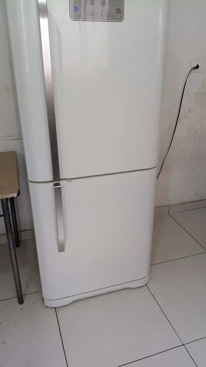 Geladeira db 53 Eletrolux 