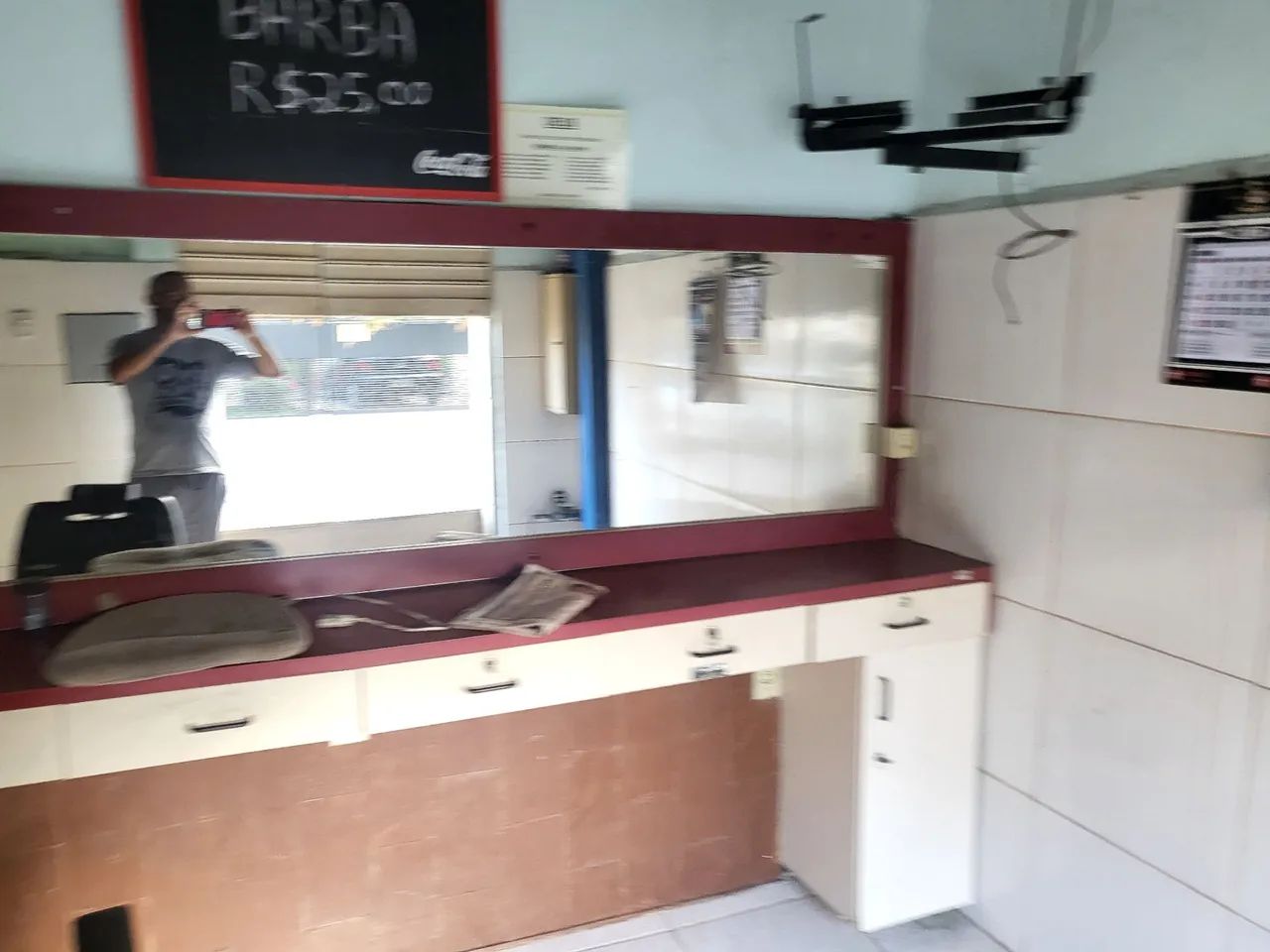Bancada para salão com espelho.zap 9  * 