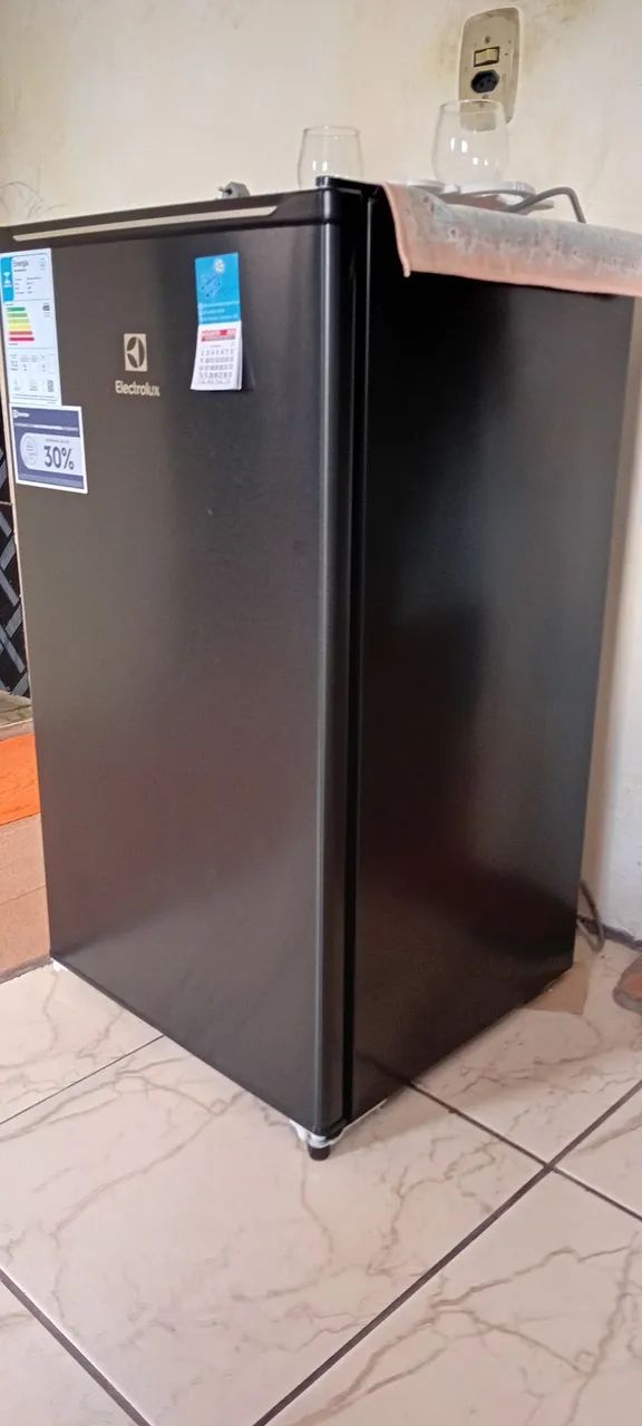 VENDO UM FRIGOBAR ELECTROLUX - Foto 5