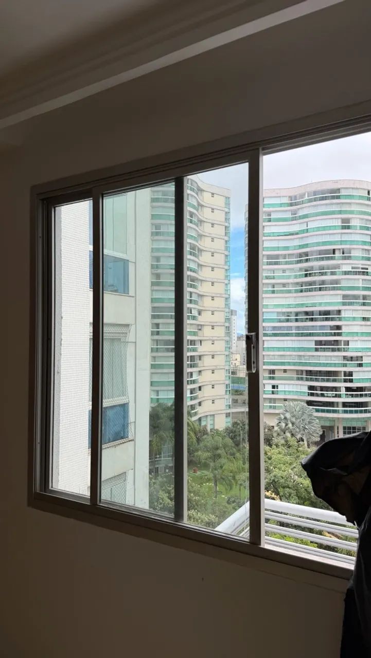 Janela de alumínio com vidro  - Foto 3
