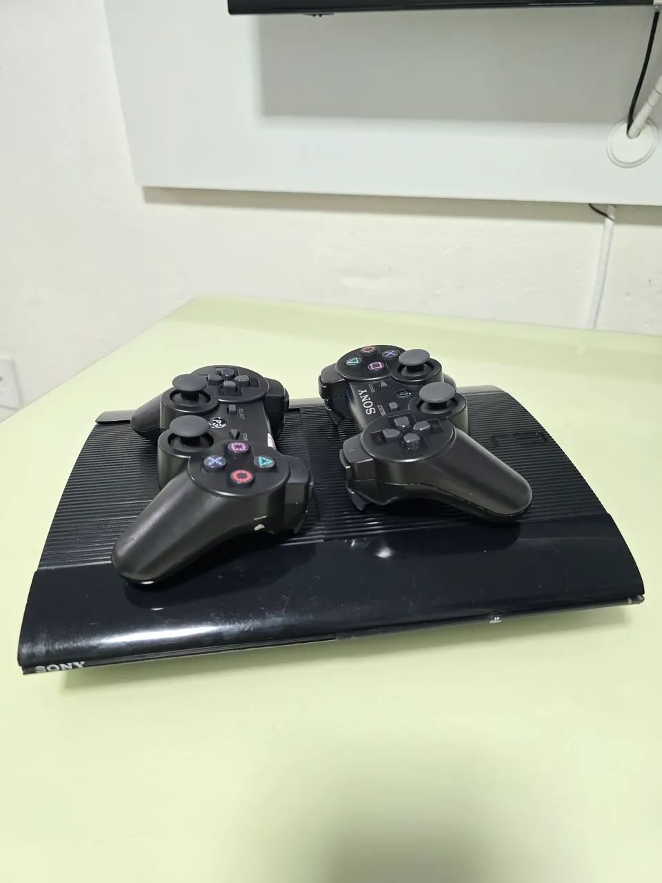 PlayStation 3 super slim 
