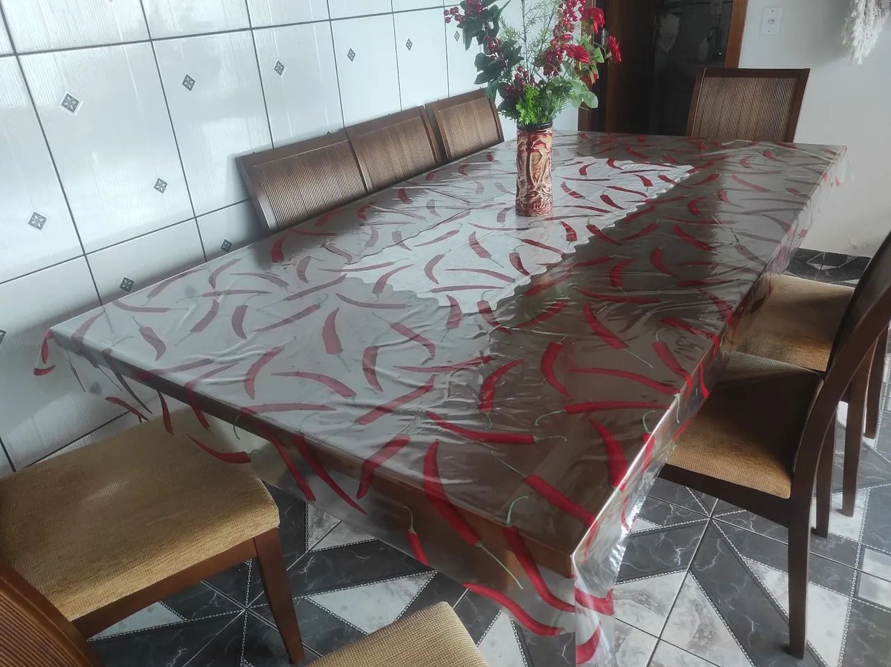 Mesa + 8 cadeiras