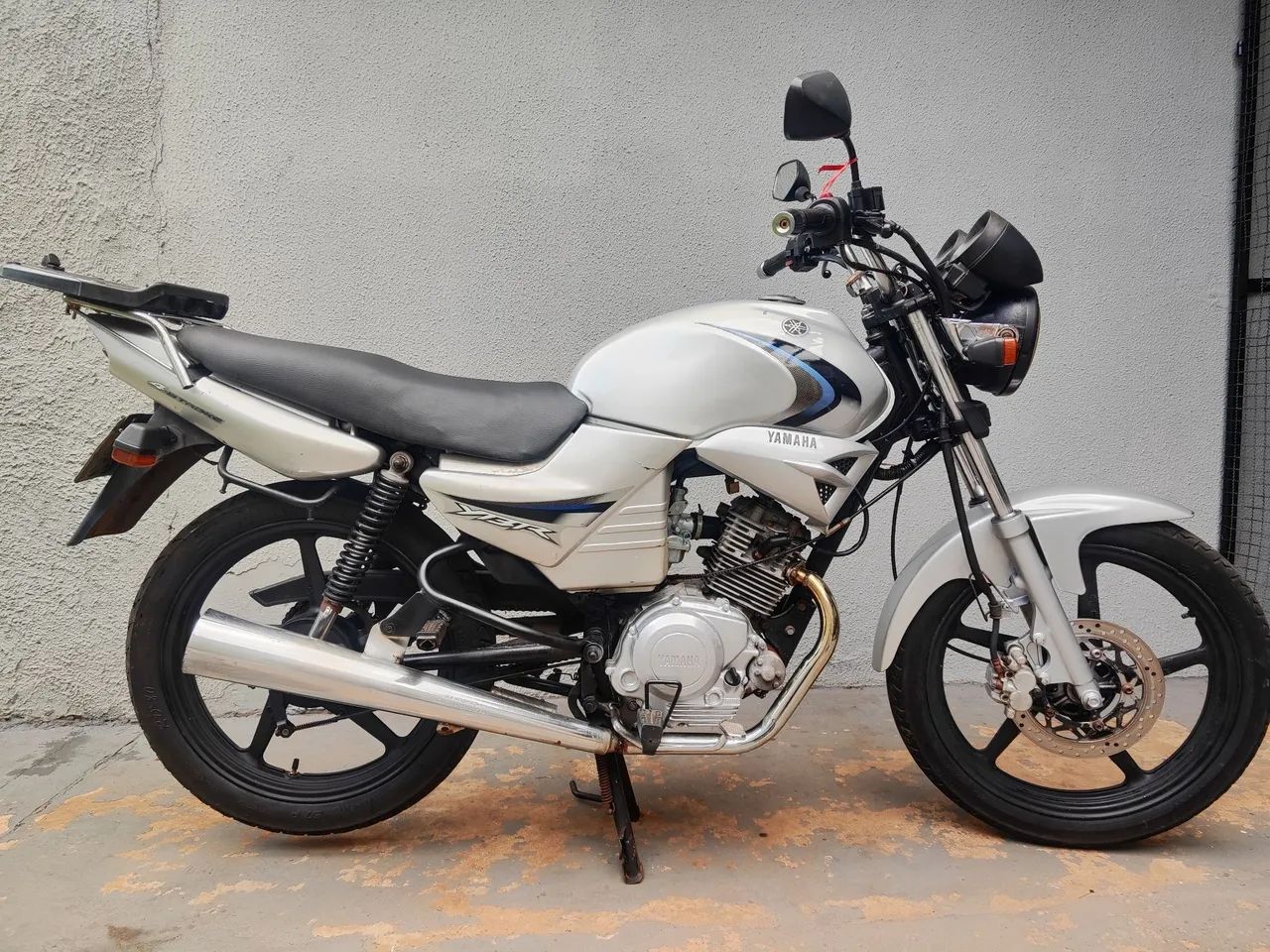 YBR linda e conservada - Só pegar e andar 