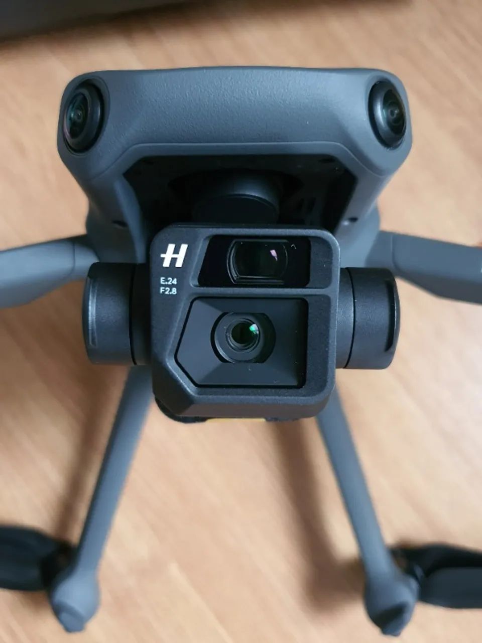 DJI MAVIC 3 COMBO HOMOLOGADO. POUCO USO - Foto 4