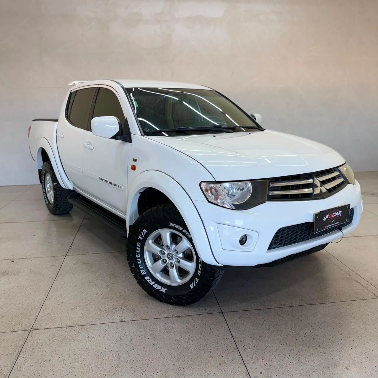 Mitsubishi L200 L200 Triton HLS 2.4 Flex 16V CD Mec. 2016