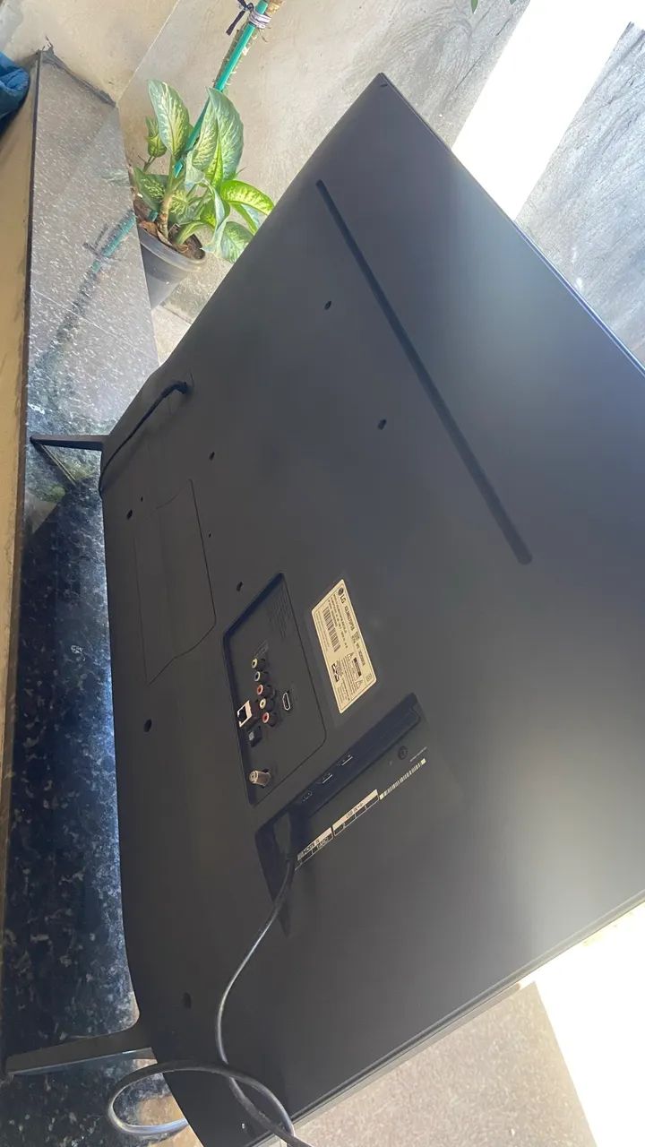 TV LG SMART 43 polegadas, nova 