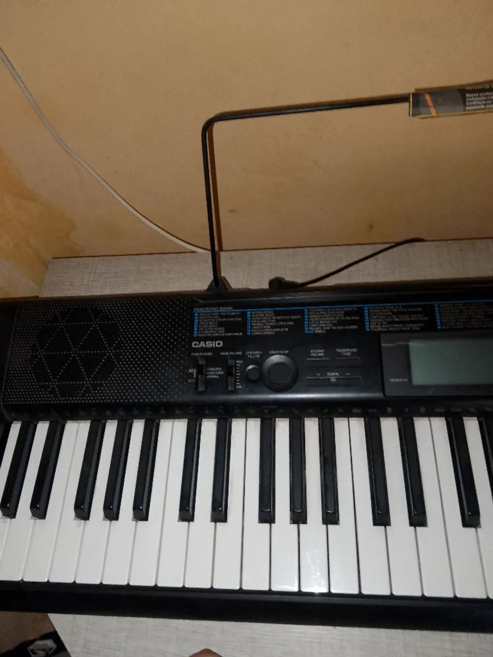 Teclado semi novo - Instrumentos musicais - Jorge Teixeira, Manaus
