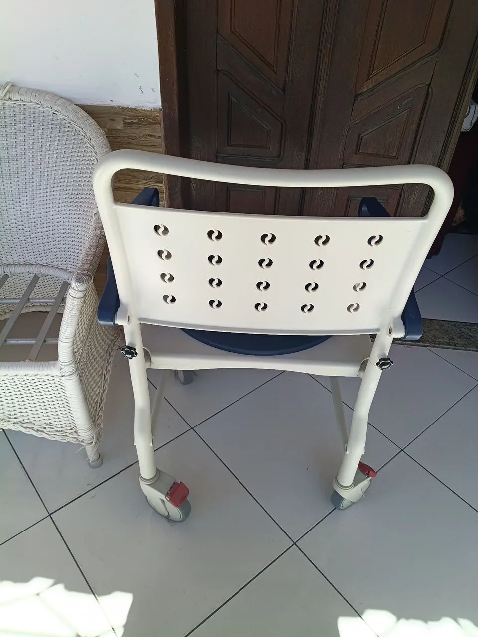Cadeira de banho! - Foto 3