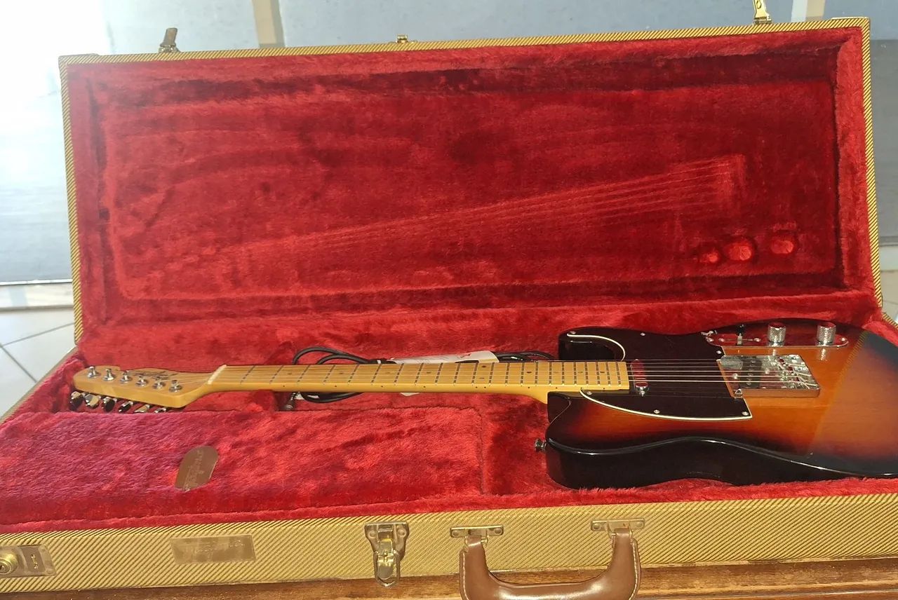 Guitarra Tagima T505 com case