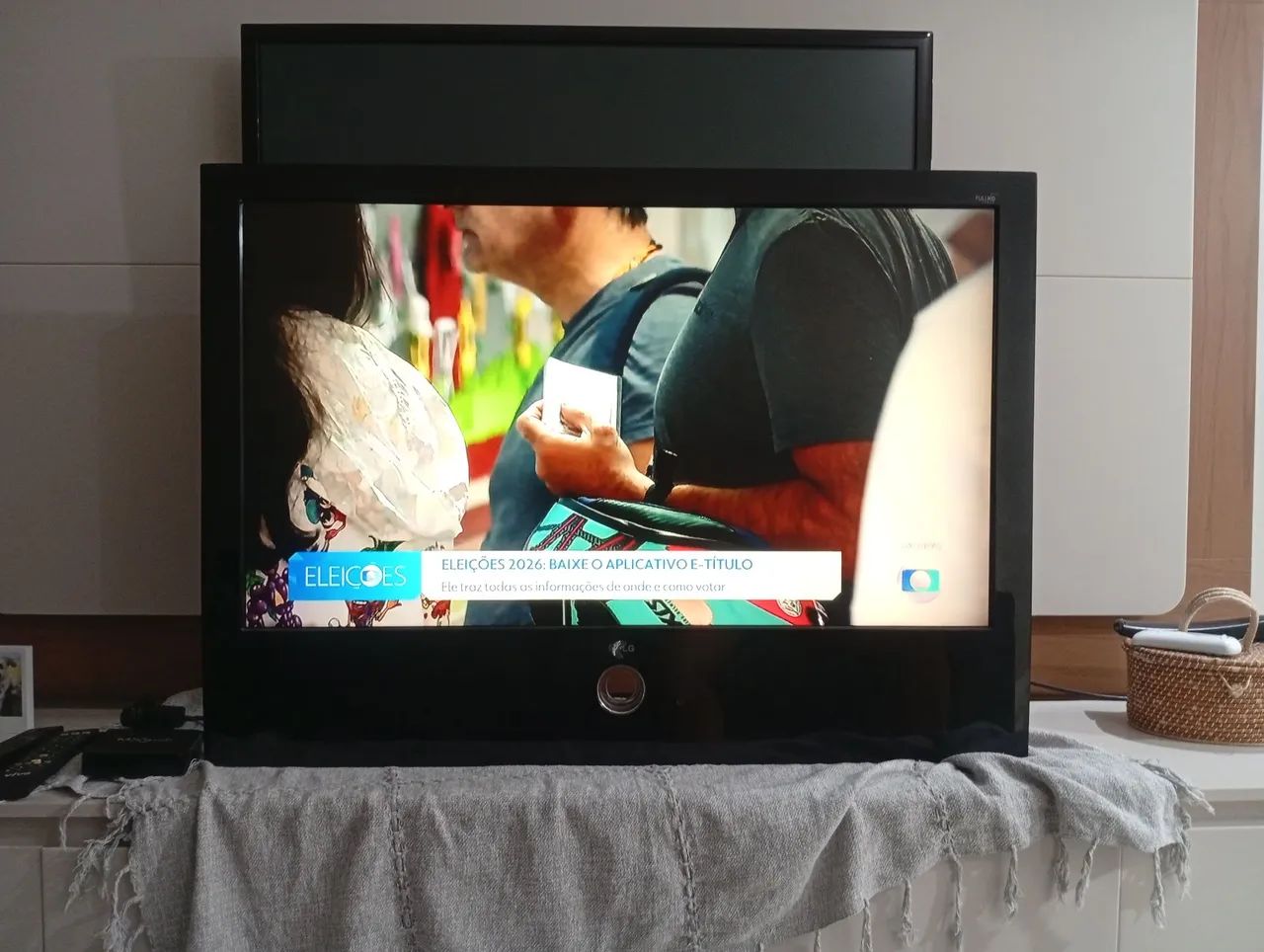 TV LG 42 POLEGADAS LCD - Foto 3