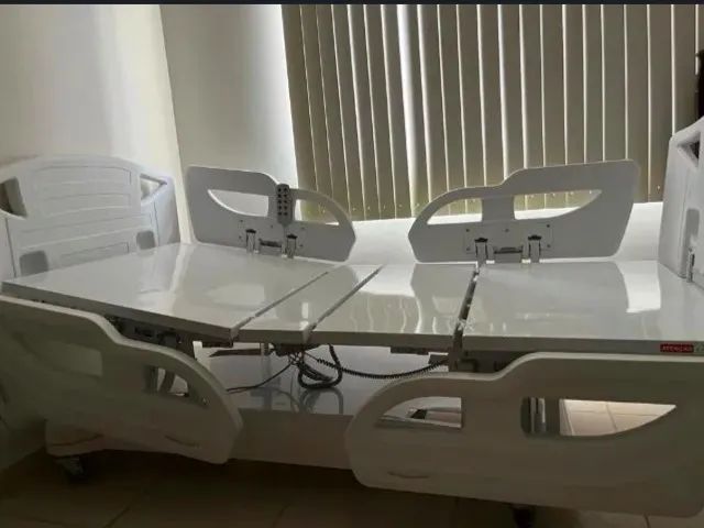 CAMA HOSPITALAR MOTORIZADA 10 MOVIMENTOS