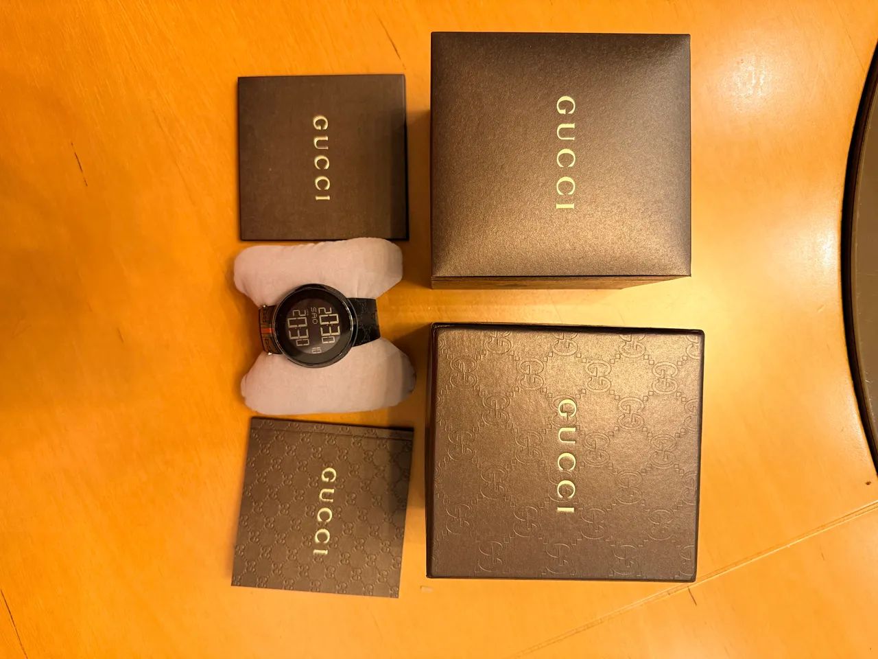 Relógio Gucci I-Gucci Digital