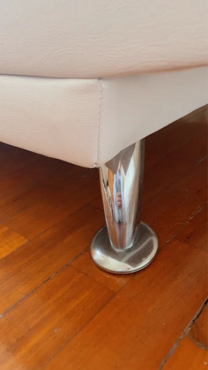 Vendo sofá cama 3 lugares branco - Foto 5
