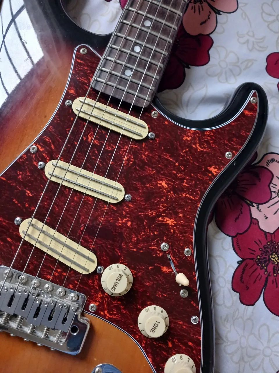 Guitarra squier  - Foto 3