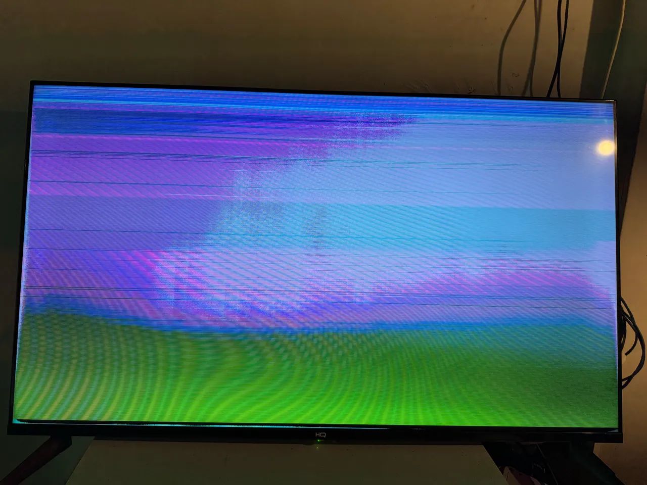 Televisão HQ 50 polegadas smart com defeito 