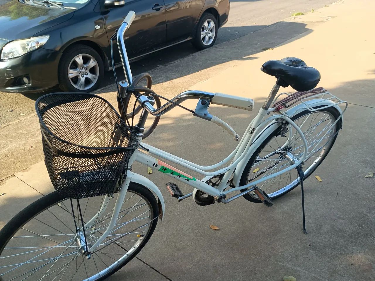 Vende de bicicleta Monark brisa aro 26
