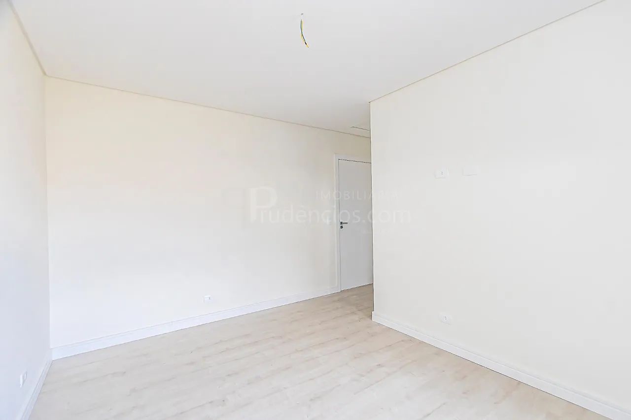 Casa Nova com Piscina no Boqueirão 3 Suítes e 256m Curitiba na Rua Raggi Izar - Foto 9