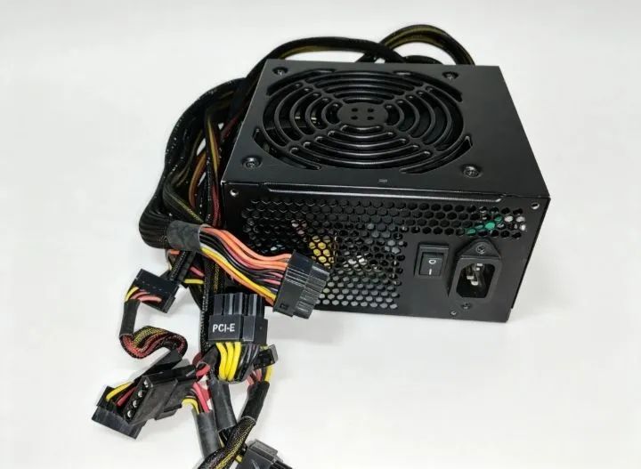 Fonte PC gamer Corsair 400w  - Foto 3