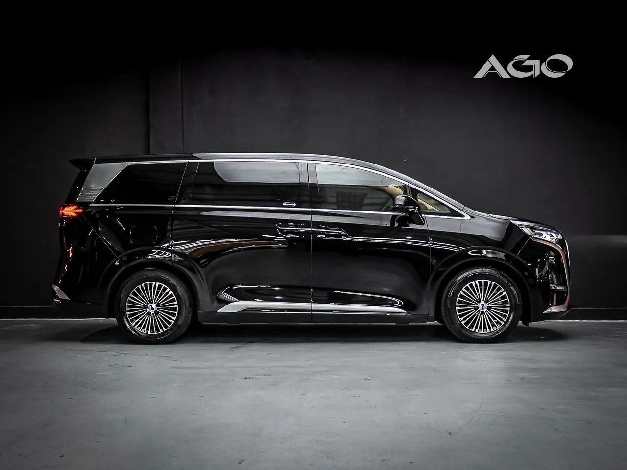 Denza D9 AWD 2027, foto 5 de 17