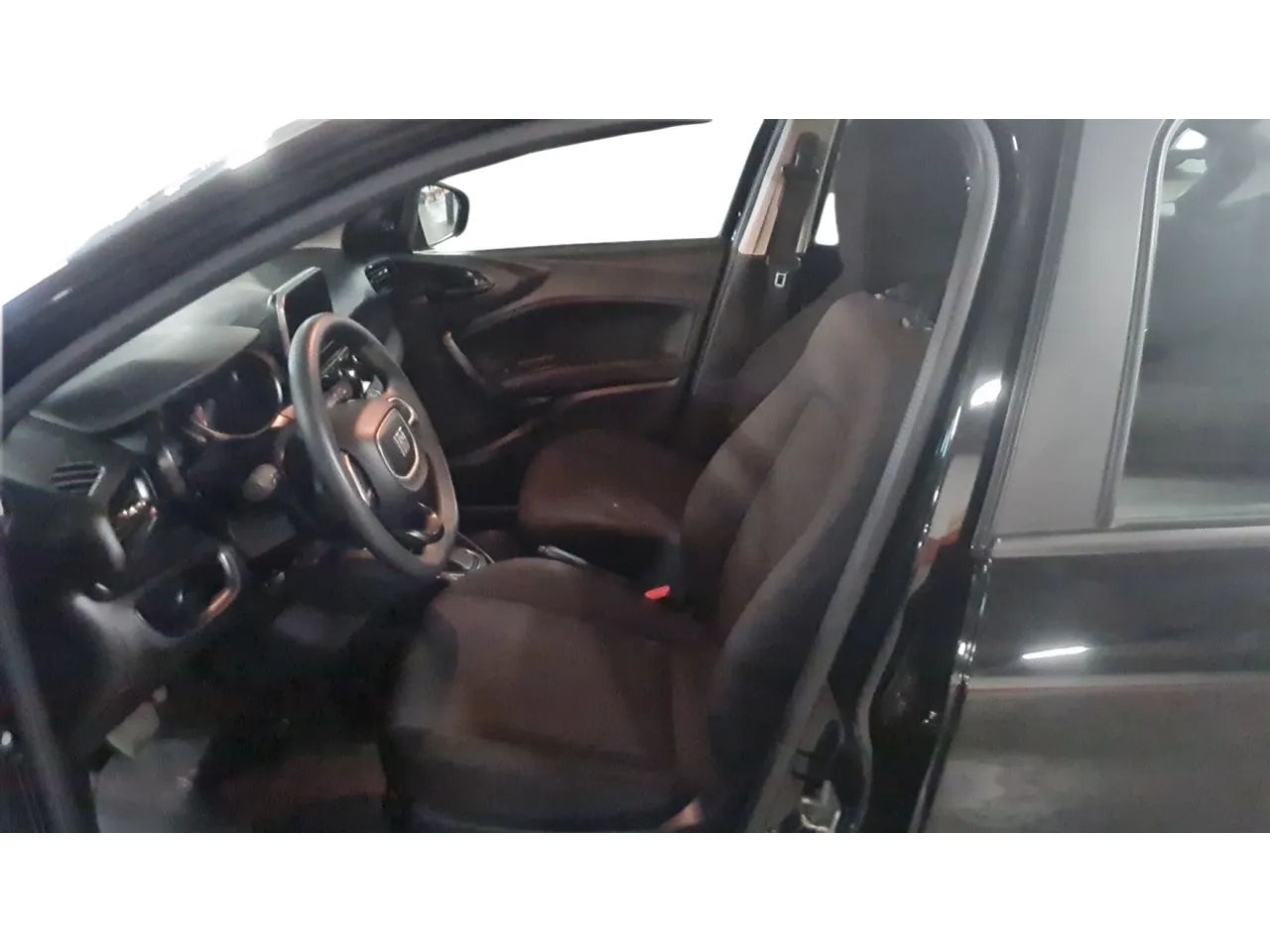 Fiat Cronos DRIVE 1.3 8V Flex Aut., foto 11 de 20