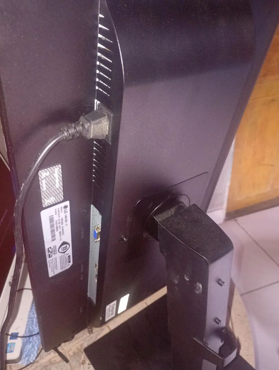 Monitor LG com defeito  - Foto 3