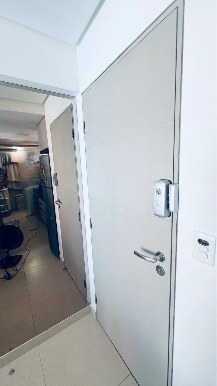 Envelopamento porta residencial  - Foto 2