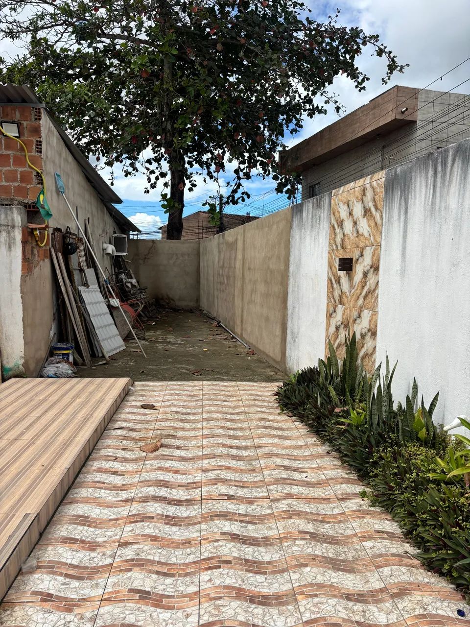 Vendo terreno com piscina e banheiros  - Foto 2