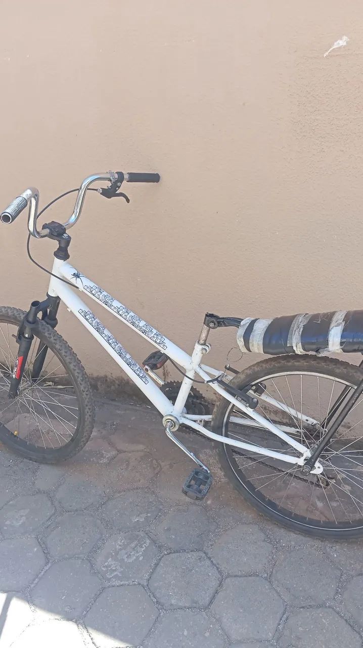 Bicicleta aro 24 - Foto 4
