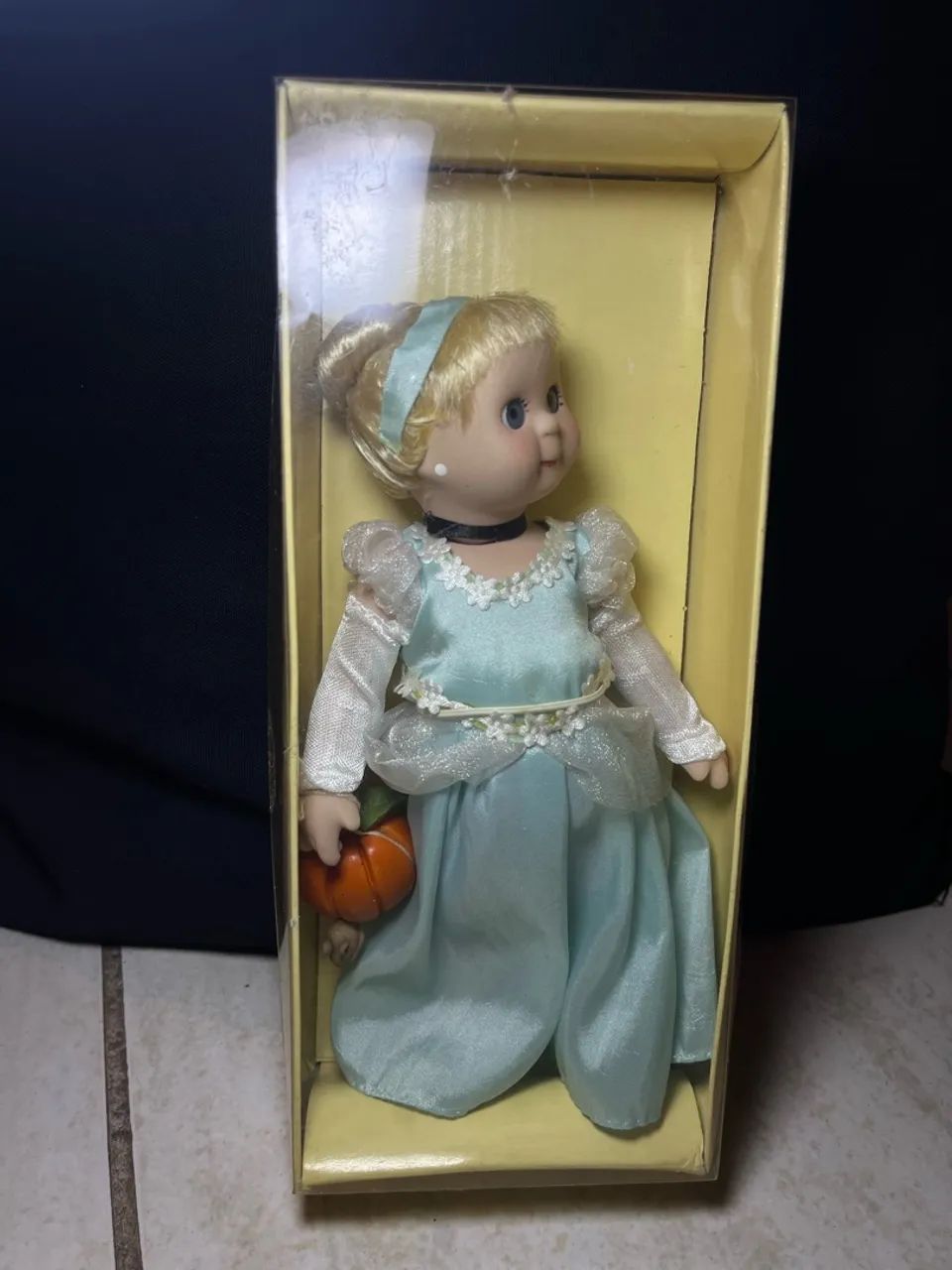 Boneca Dama de Época - Cinderela - Foto 2