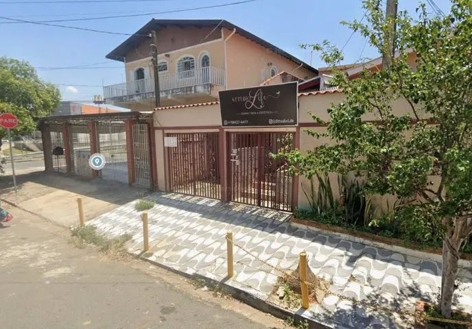 Casa - 2 quartos 1 banheiro