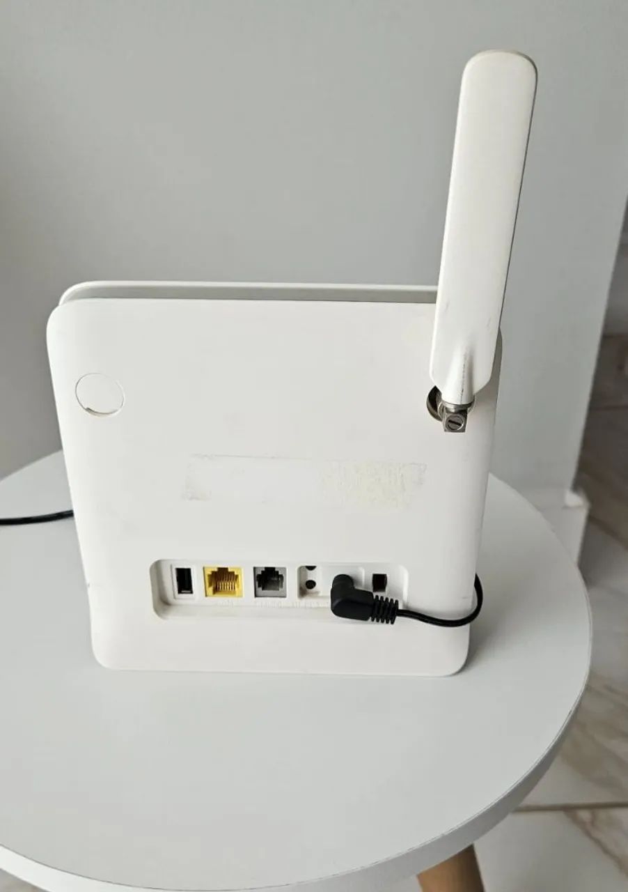 Modem roteador 4g ZTE  branco - Foto 2