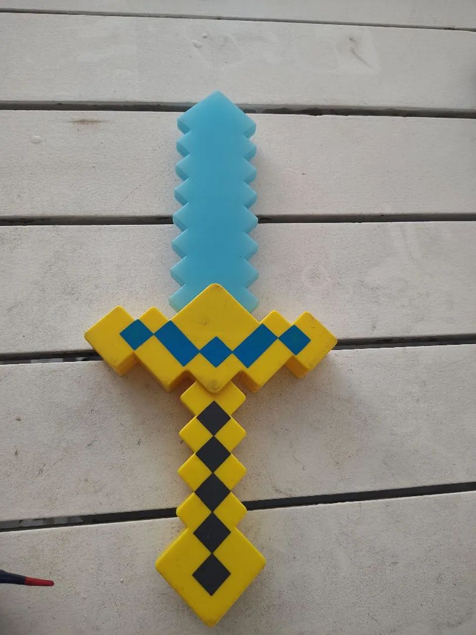 Espada de Diamante do Minecraft com som e luz