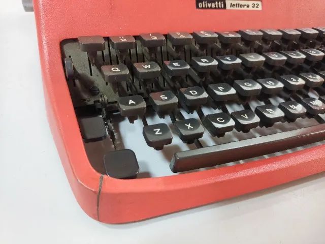 LEIA a Descrição do anuncio - Maquina Escrever Olivetti Lettera 32 Datilografia - Fwb (Usa - Foto 6