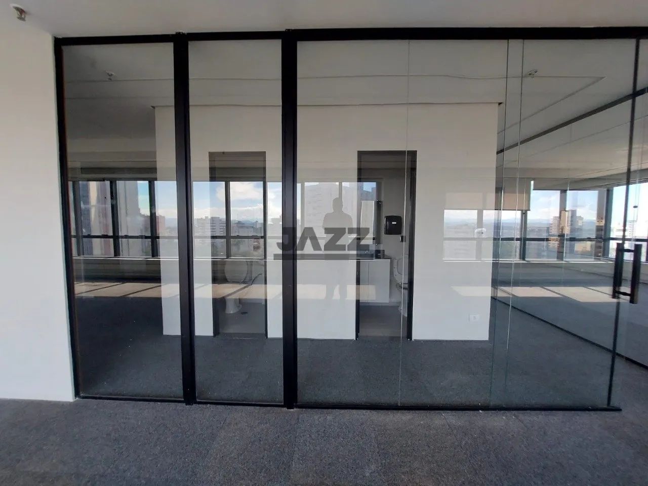 Sala Comercial de 190 m² no Edifício Crystal Center para Locação - Jardim São Dimas - Foto 4