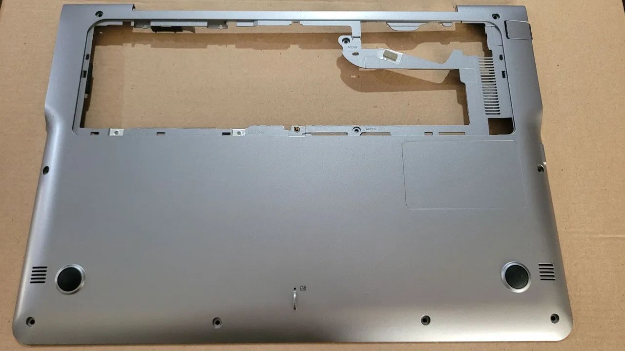 Tampa inferior p/ SAMSUNG NP530U3C / NP530U3B / NP535U3C / NP540U3C<br>NP530U3C