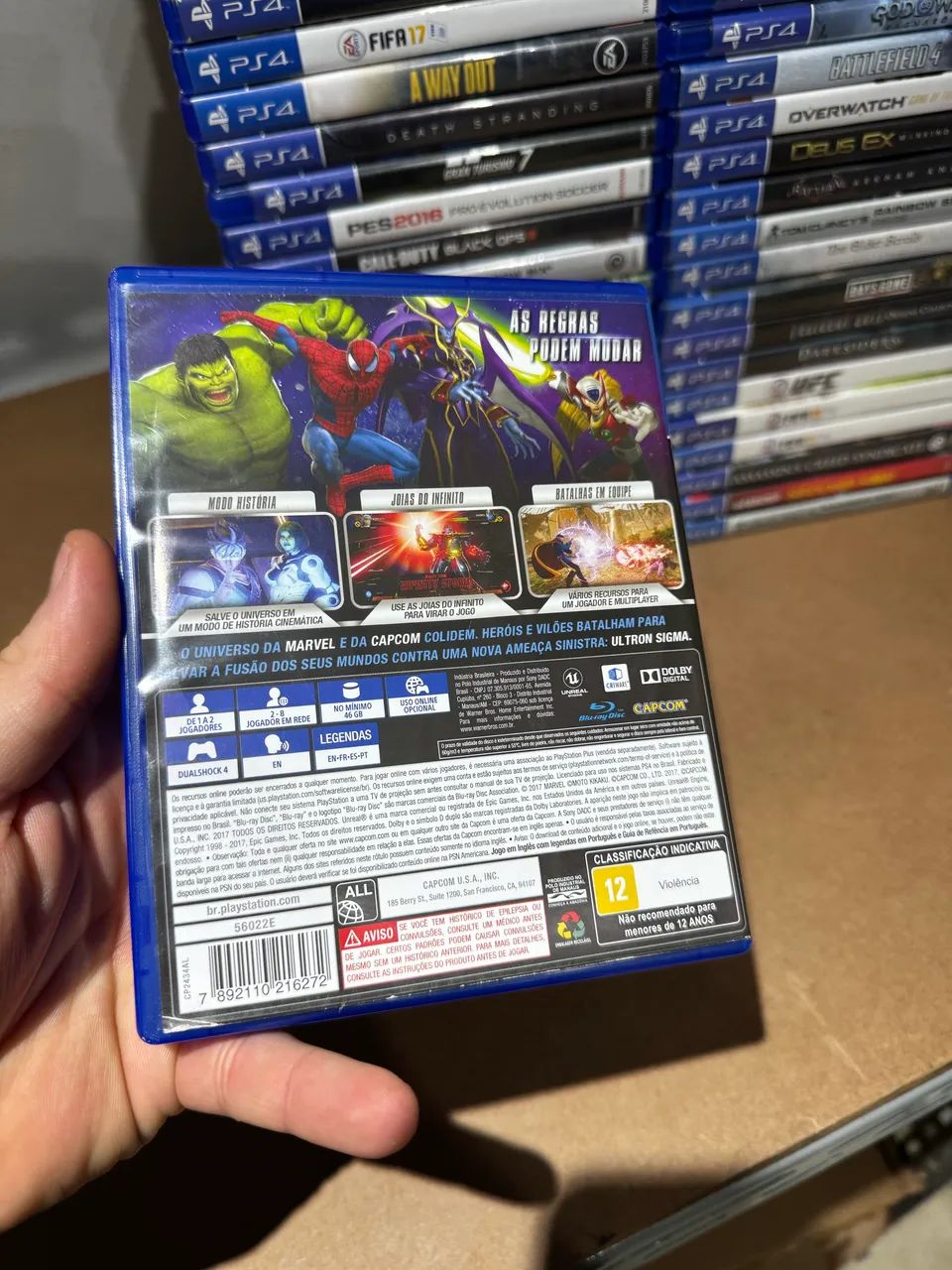 Vendo Marvel vs Capcom Infinite Ps4 semi novo  - Foto 2