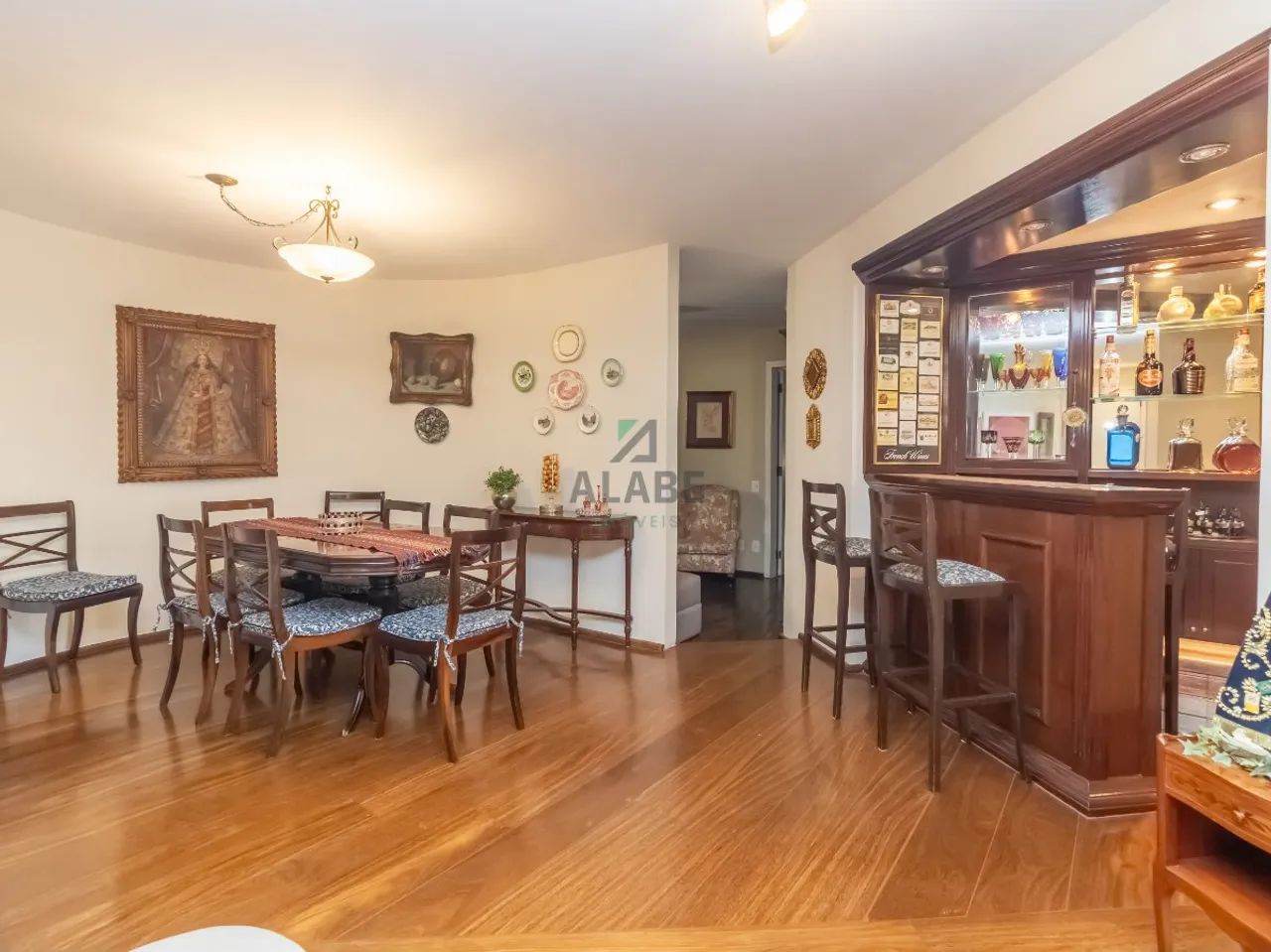 Apartamento para venda em Moema com 4 quartos, sendo 1 suíte, 170m² - Foto 5