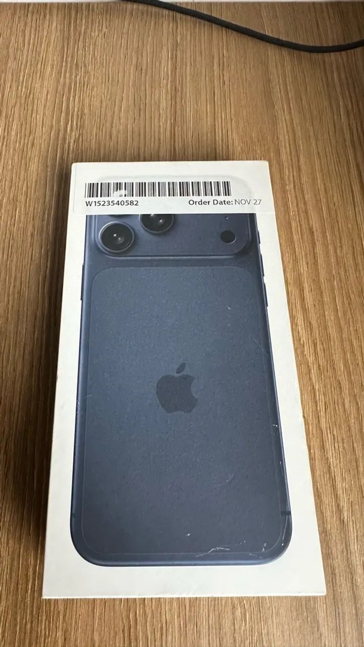 iPhone 17 Pro Max - Azul intenso