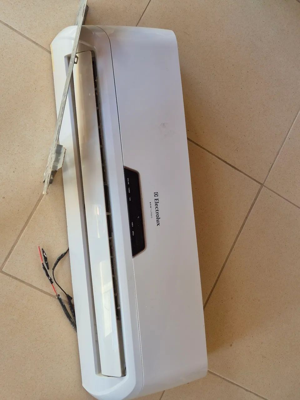 EVAPORADORA split Eletrolux 12000 BTUs ( controle + evaporadora) - Foto 2