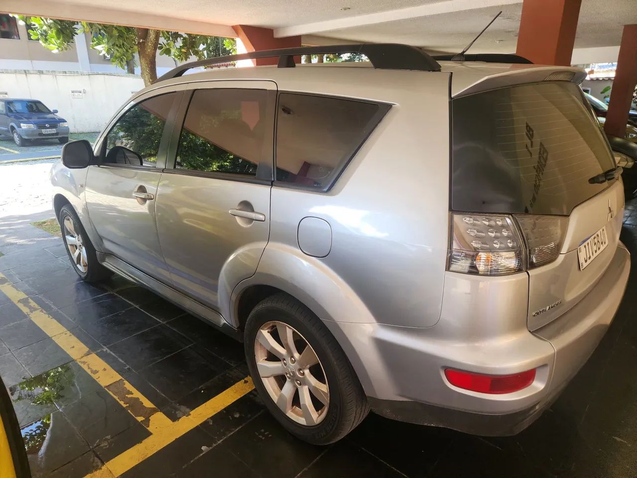Mitsubishi Outlander OUTLANDER 2.0 16V 160cv Aut. 2012