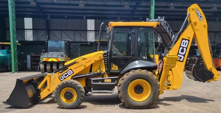 Retroescavadeira JCB 4CX 2012  - Foto 4