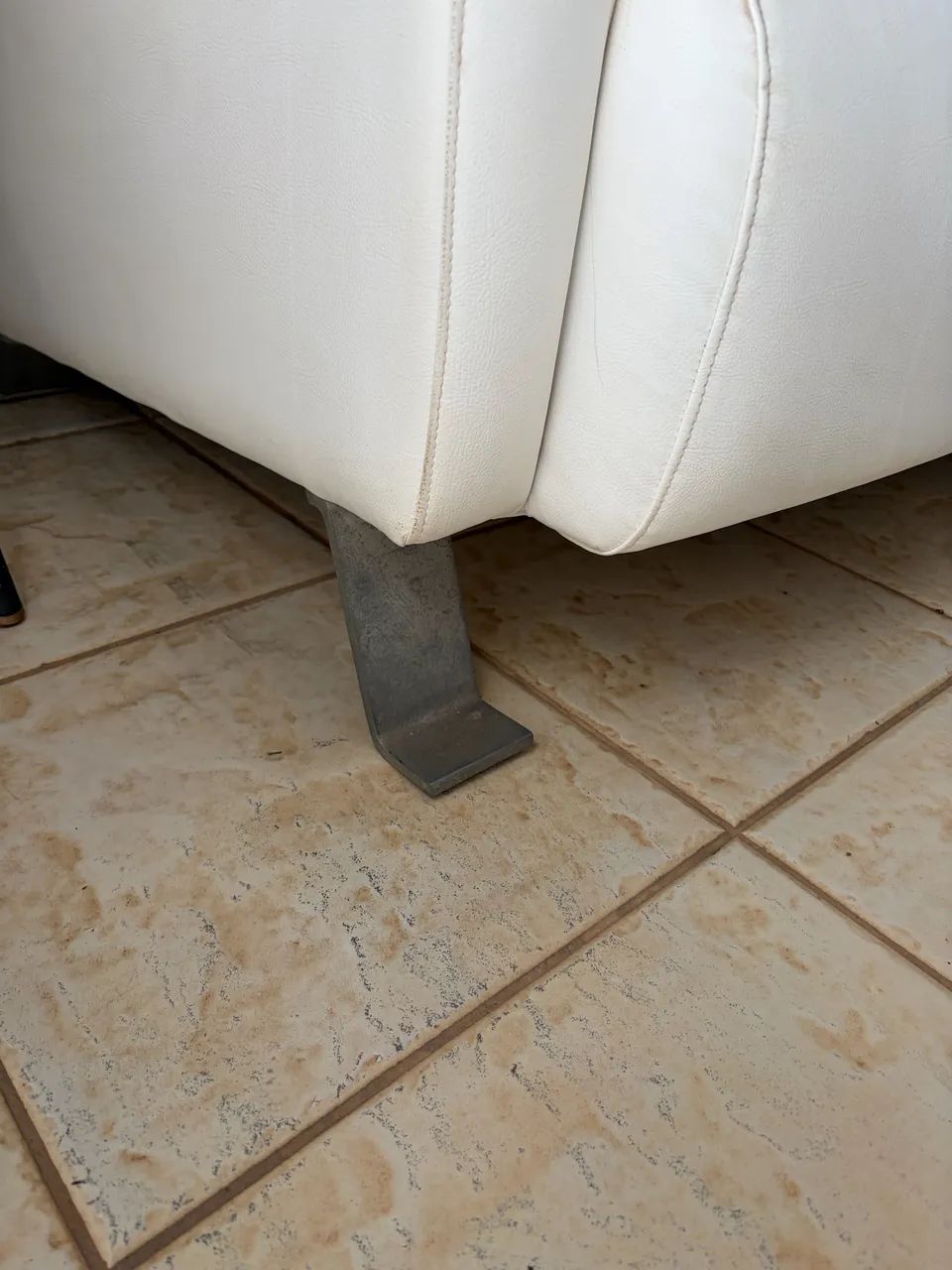 Conjunto de sofá Courino Branco  - Foto 2