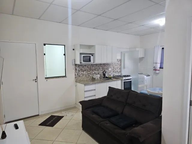 ALUGA-SE KITNET MOBILIADA - COMPLETA, IMPECÁVEL E EM LOCALIZAÇÃO PRIVILEGIADA - Foto 3