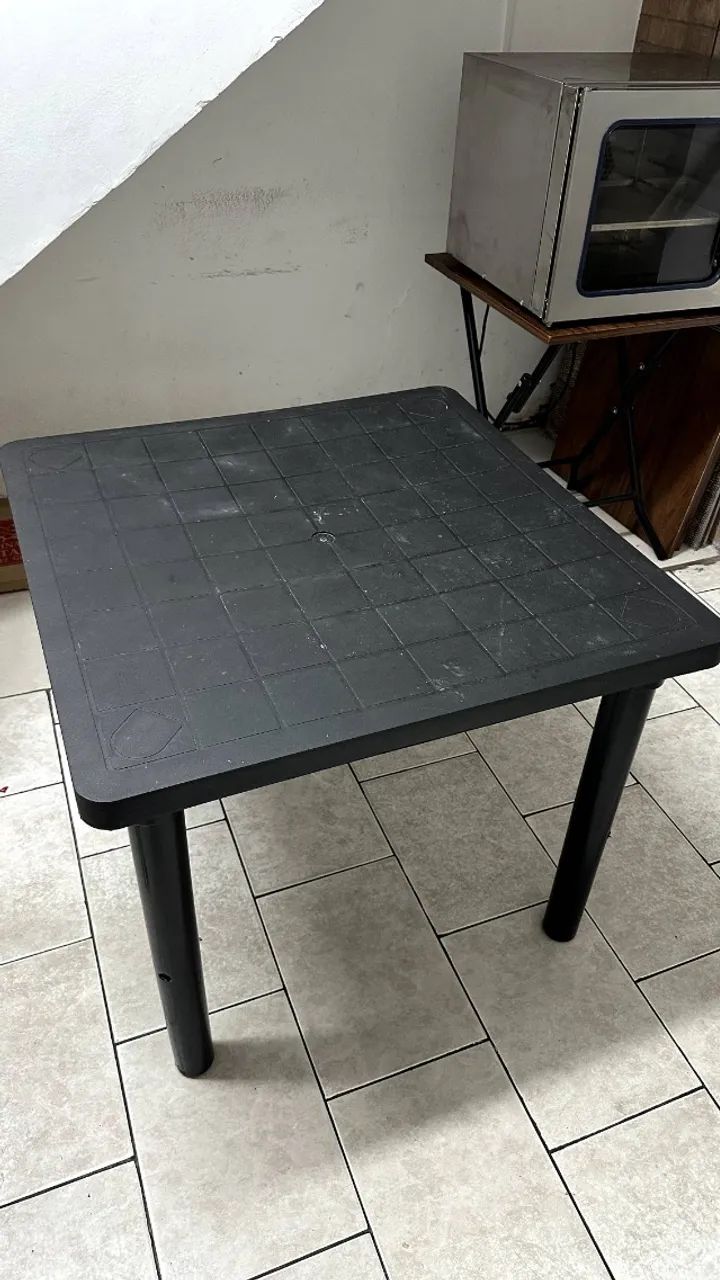 MESA PRETA DE PLASTICO RESISTENTE - Foto 4