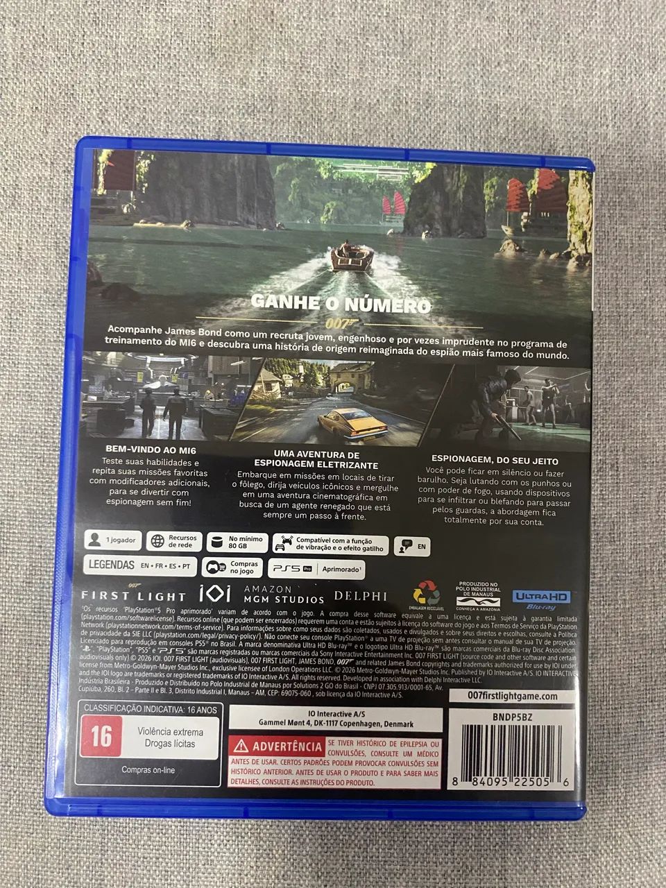 007 - First Light (PS5) - Foto 3