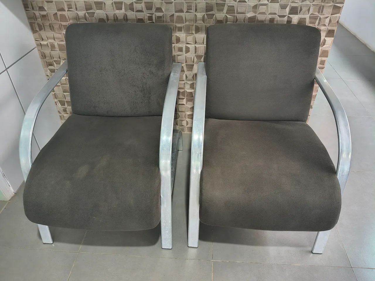 POLTRONA BRAÇO DE INOX 