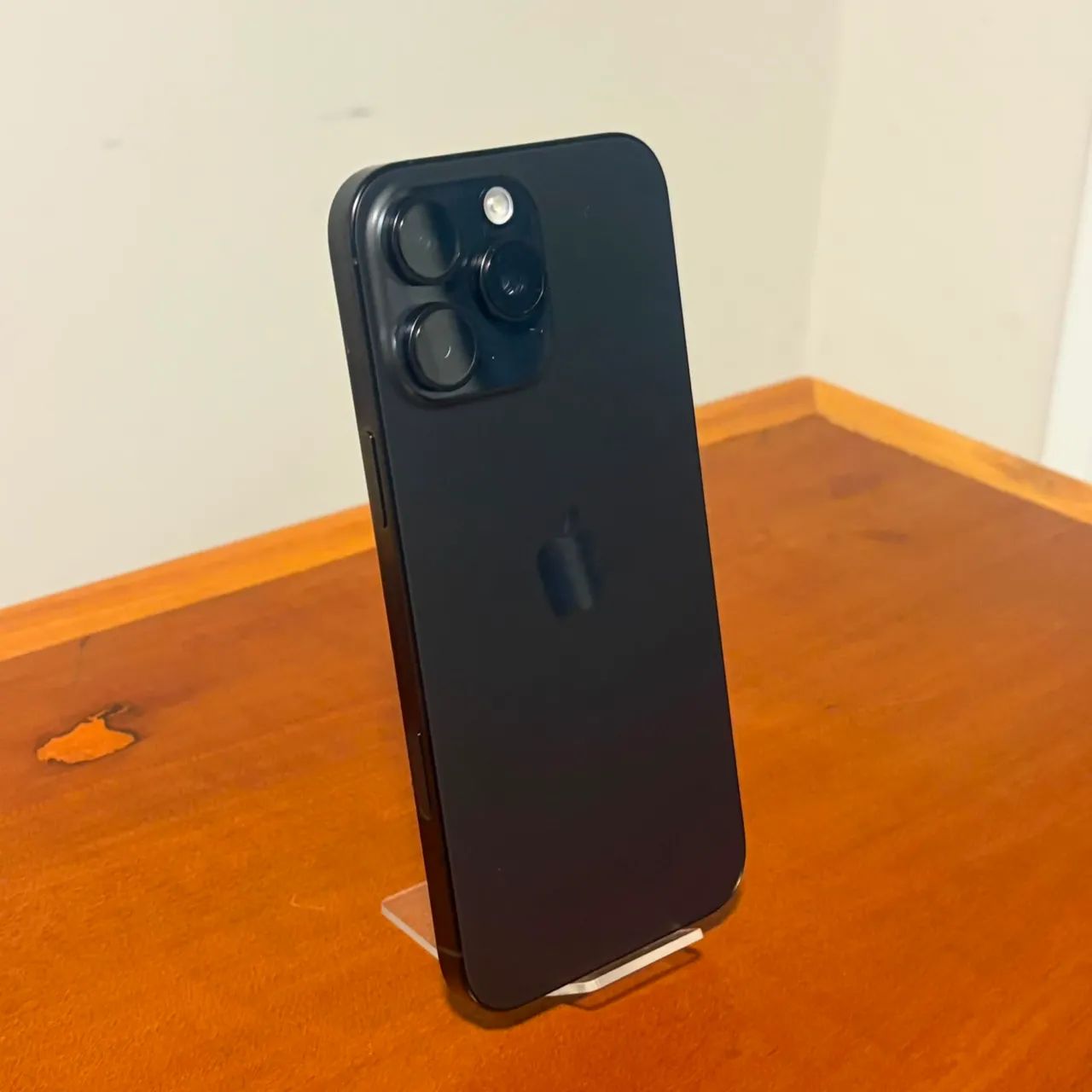 iPhone 16 Pro Max - 512GB  - Todo original - Foto 3