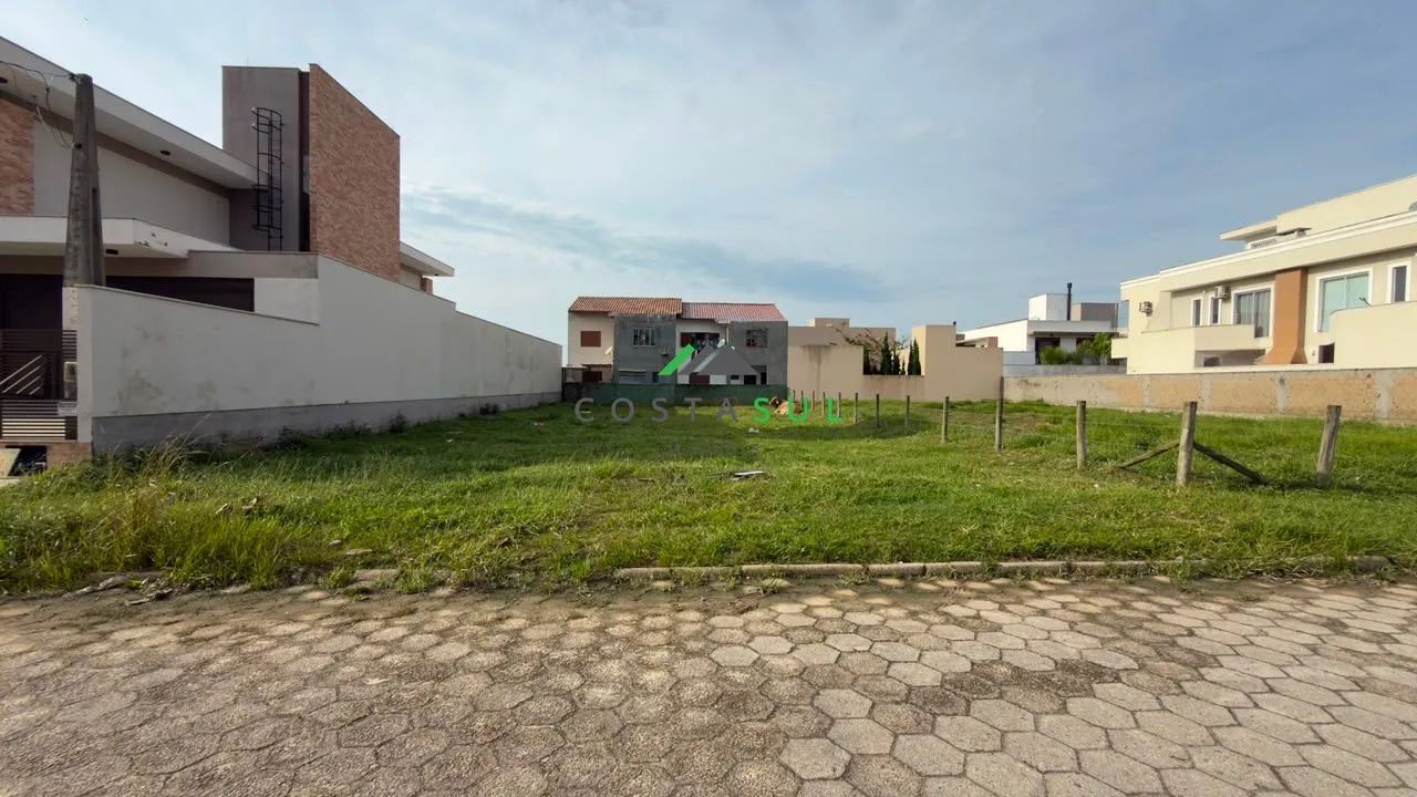 TERRENO QUADRA-MAR - CENTRO DE IMBITUBA