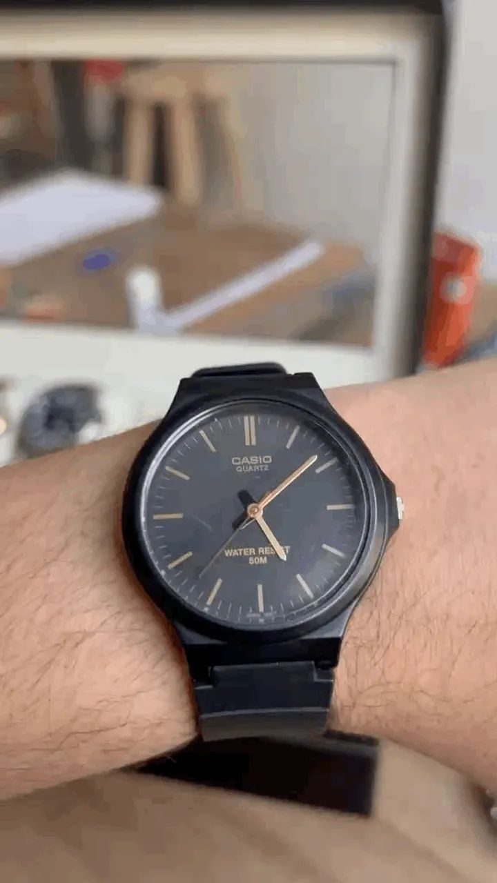 Relógio Casio MW-240-1E2VDF - Foto 2