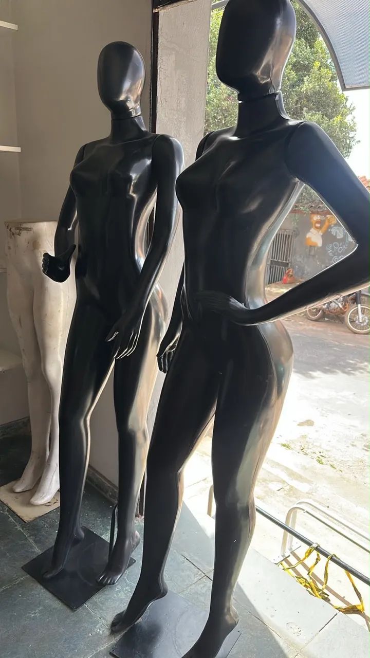 Manequim feminino preto  - Foto 2